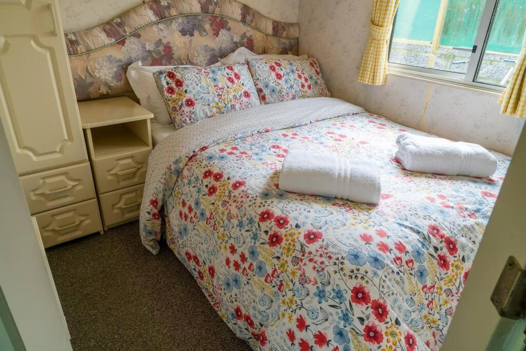 Wind In The Willows: Sleeps 4, Kitchen, Bathroom, Lounge, Wifi Napton on The Hill Zewnętrze zdjęcie