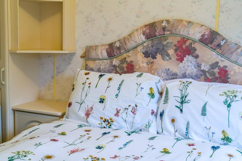 Wind In The Willows: Sleeps 4, Kitchen, Bathroom, Lounge, Wifi Napton on The Hill Zewnętrze zdjęcie