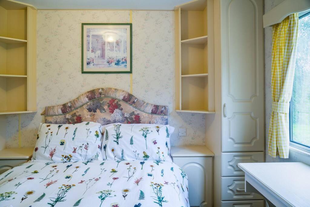 Wind In The Willows: Sleeps 4, Kitchen, Bathroom, Lounge, Wifi Napton on The Hill Zewnętrze zdjęcie