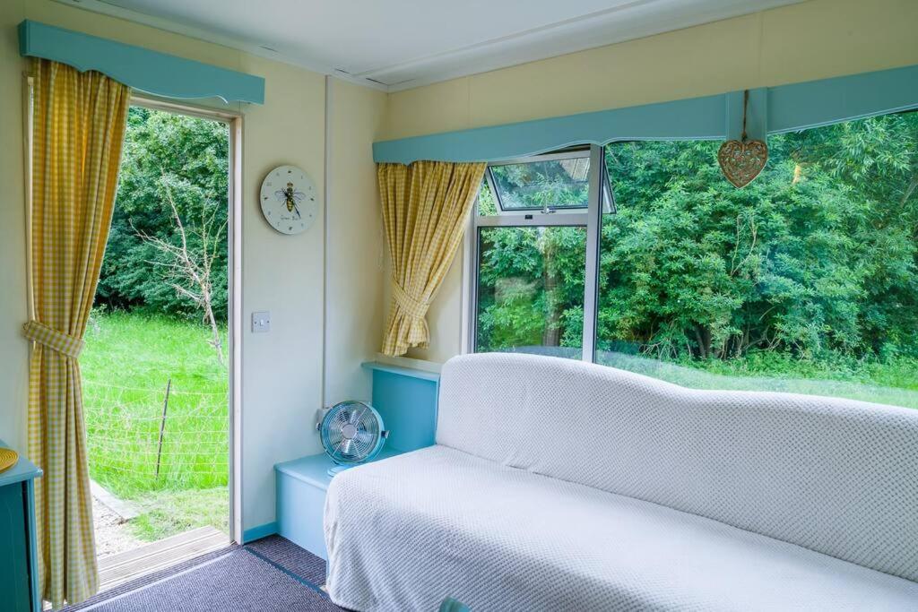 Wind In The Willows: Sleeps 4, Kitchen, Bathroom, Lounge, Wifi Napton on The Hill Zewnętrze zdjęcie
